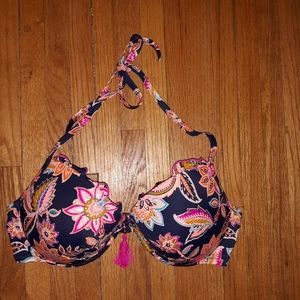 Shade & Shore flieal bikini top size 38C